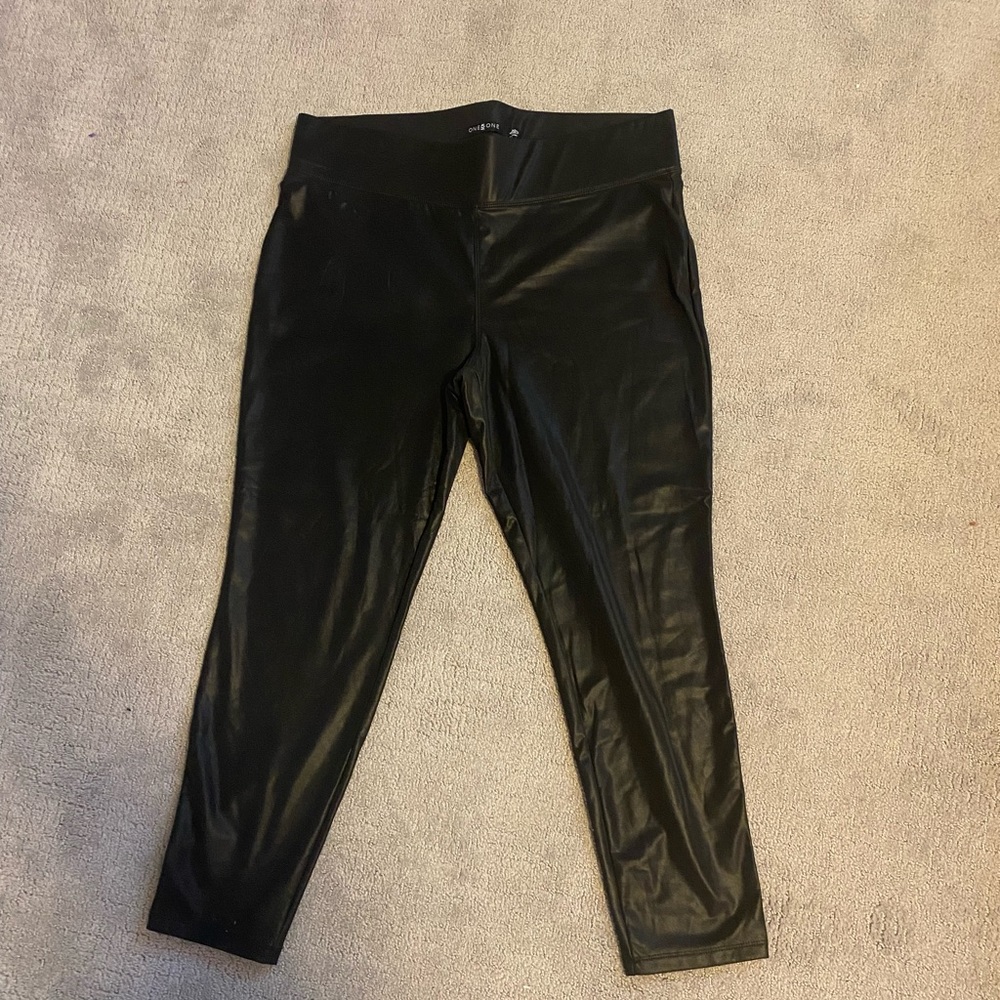Francescas Leather Leggings NWT